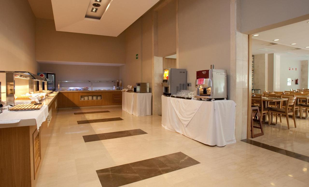M.A. Hotel Sevilla Congresos Exterior foto