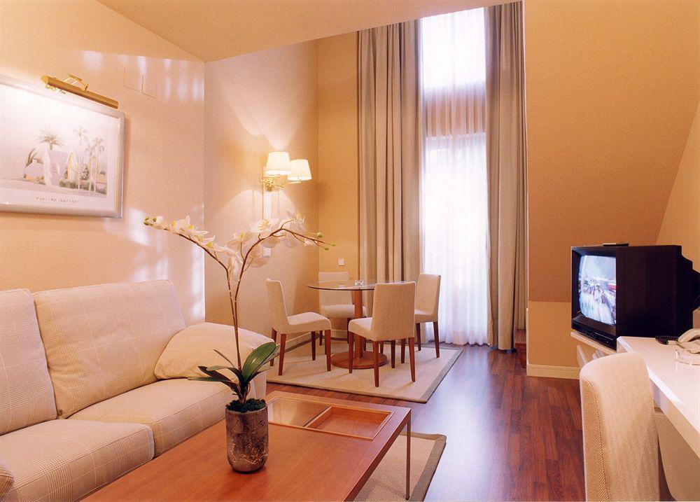 M.A. Hotel Sevilla Congresos Habitación foto